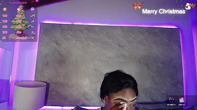 Snapshot of mia_schwarz chatting on December 15, 8:47 pm mia schwarz online show from December 15, 8:47 pm