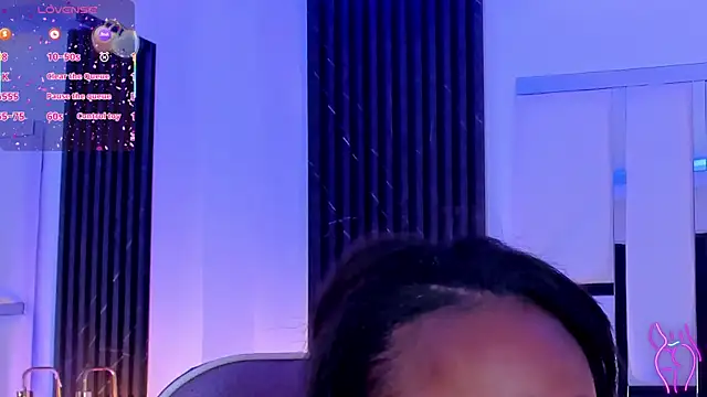 mia schwarz online show from November 17, 8:47 pm