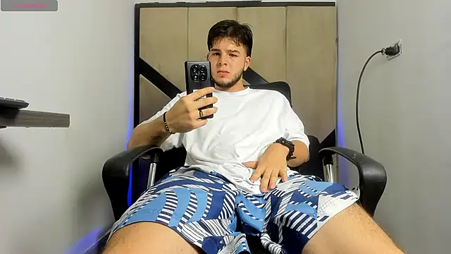 danielclarton1 online show from February 19, 3:16 pm
