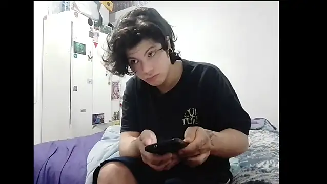 Snapshot of Xtrem3HARDxxx chatting on September 27, 12:26 am Xtrem3HARDxxx online show from September 27, 12:26 am