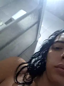 Snapshot of Sweet-diamondxxx chatting on February 28, 2:29 pm Sweet-diamondxxx online show from February 28, 2:29 pm