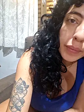 Snapshot of Sweet-diamondxxx chatting on March 21, 11:59 am Sweet-diamondxxx online show from March 21, 11:59 am