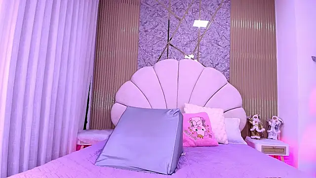 aisha sh online show from January 10, 11:56 am