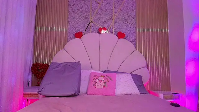 aisha sh online show from February 27, 11:54 am