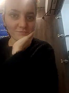 Snapshot of LinaPonti chatting on October 22, 12:16 pm LinaPonti online show from October 22, 12:16 pm