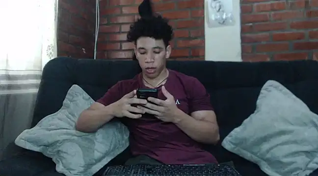 ethan noir online show from January 29, 9:39 pm