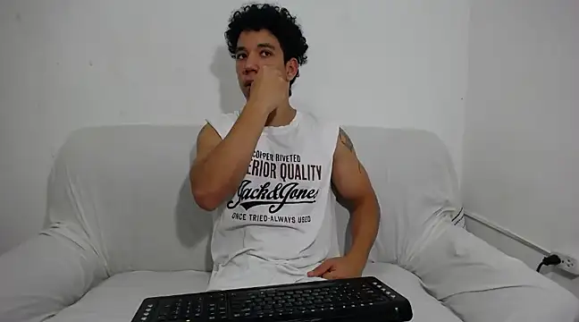 ethan noir online show from February 16, 8:44 pm