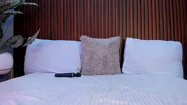 Snapshot of alisson_81 chatting on October 1, 7:42 pm alisson 81 online show from October 1, 7:42 pm