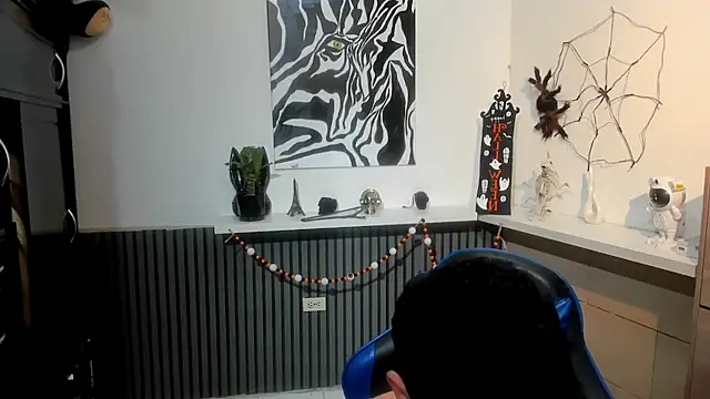 Daemon21 online show from November 8, 11:58 pm