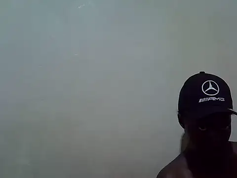 Snapshot of pretty_tallgirl chatting on March 21, 4:43 pm pretty tallgirl online show from March 21, 4:43 pm