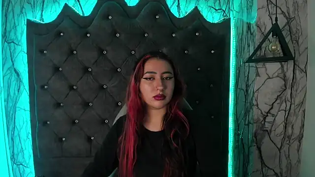 larissa01  online show from February 20, 3:12 am