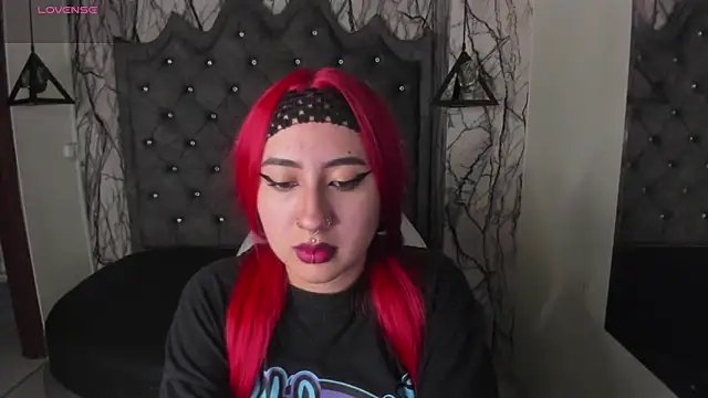 larissa01  online show from March 8, 3:06 am