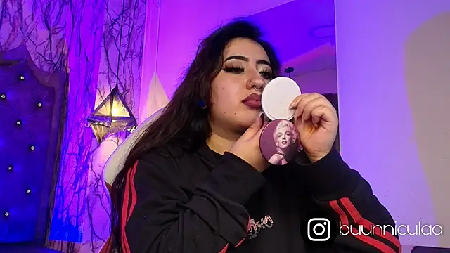 larissa01  online show from September 11, 2:33 am