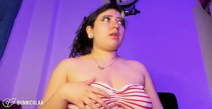 larissa01  online show from March 23, 9:19 pm