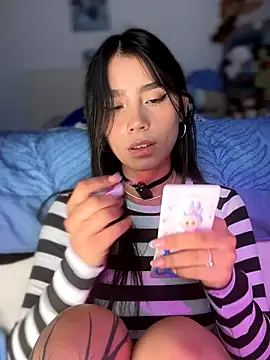 -Loren- online show from October 22, 11:10 am