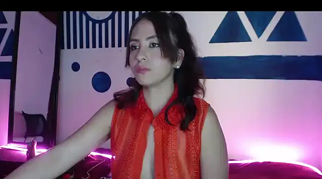 Camilleparist online show from December 10, 5:22 pm