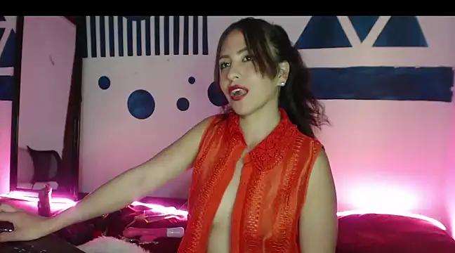 Camilleparist online show from December 10, 8:27 pm