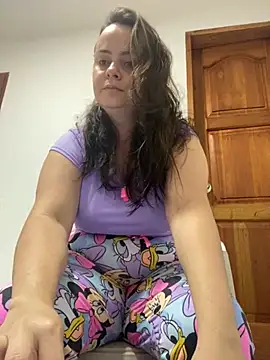 Im Amelia online show from November 8, 10:59 am