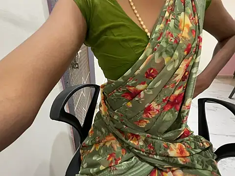 Honeyberose online show from January 10, 11:22 am