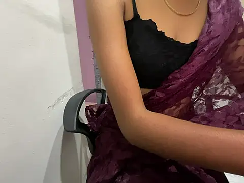 Honeyberose online show from January 11, 10:51 am