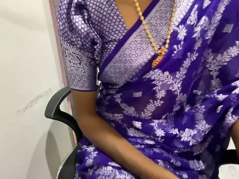 Honeyberose online show from January 16, 11:37 am