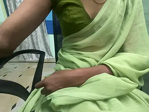 Honeyberose online show from February 1, 6:32 am