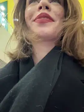 Snapshot of Street_young chatting on January 19, 3:42 pm Street young online show from January 19, 3:42 pm