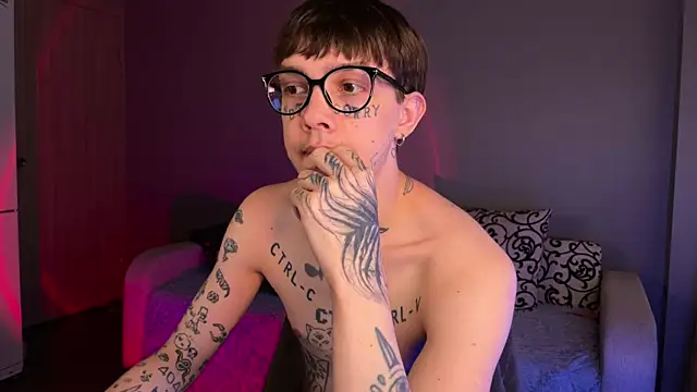 Snapshot of anahori__simon chatting on October 5, 1:20 pm anahori simon online show from October 5, 1:20 pm