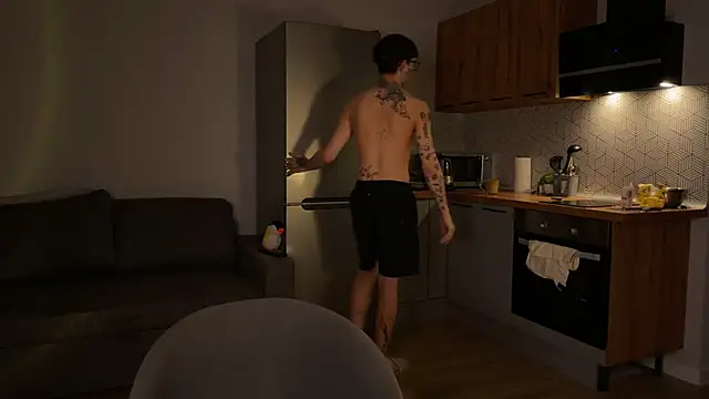 Snapshot of anahori__simon chatting on October 22, 1:17 am anahori simon online show from October 22, 1:17 am