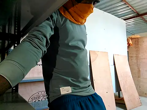 babeind online show from March 18, 2:04 am