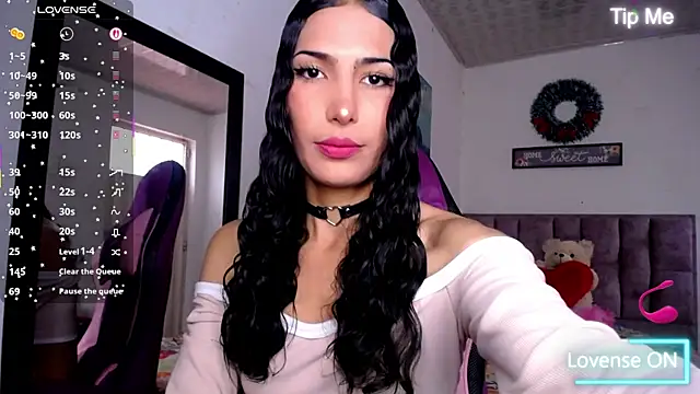 Snapshot of Lanna_hott_ chatting on July 28, 7:15 pm Lanna hott online show from July 28, 7:15 pm