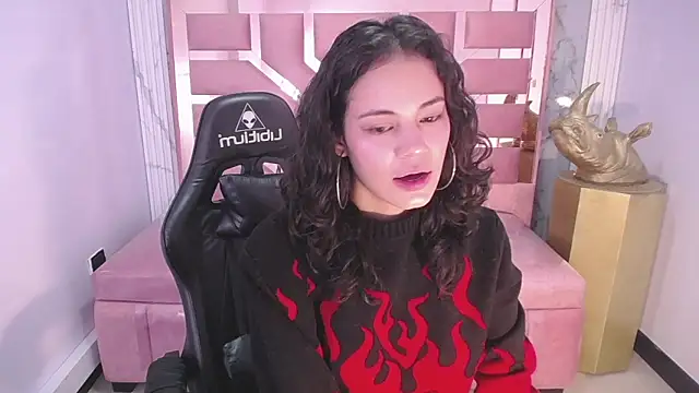 Snapshot of Tyna_ch chatting on December 21, 4:25 pm Tyna ch online show from December 21, 4:25 pm