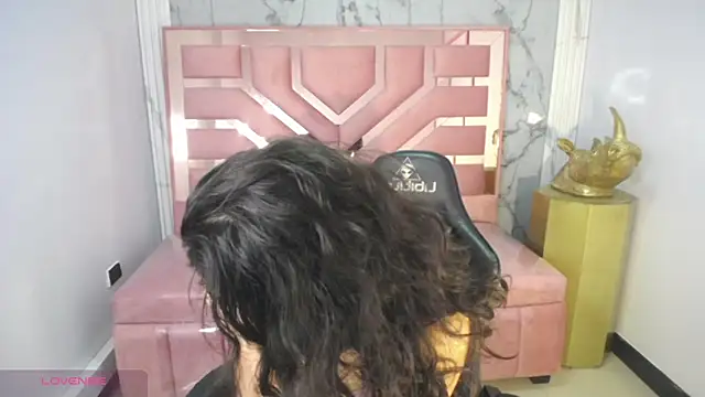 Snapshot of Tyna_ch chatting on March 12, 7:38 pm Tyna ch online show from March 12, 7:38 pm