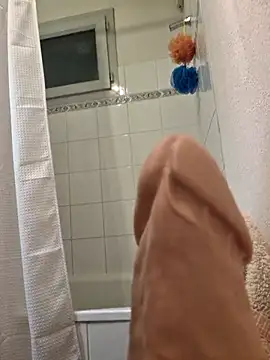 belleitalian31 online show from November 30, 6:06 am