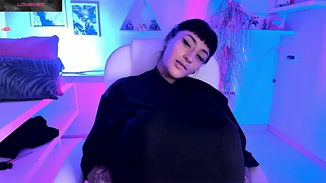 Snapshot of Valkiria_ponce chatting on October 11, 5:28 am Valkiria ponce online show from October 11, 5:28 am