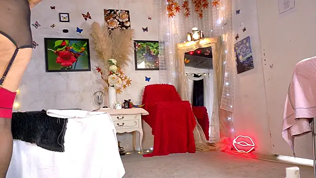 Kyara Queen online show from February 9, 4:44 pm