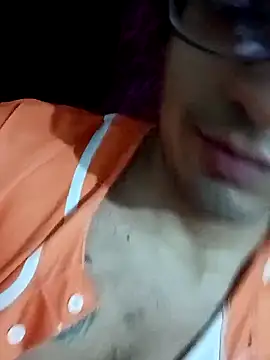 Snapshot of ale3J4a chatting on April 18, 7:34 am ale3J4a online show from April 18, 7:34 am