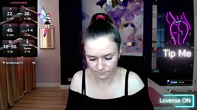 Snapshot of AriaGray chatting on October 13, 1:33 pm AriaGray online show from October 13, 1:33 pm