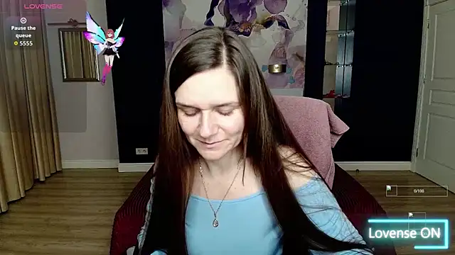 AriaGray online show from December 1, 2:00 pm