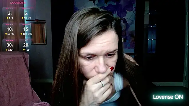 Snapshot of AriaGray chatting on February 25, 7:07 am AriaGray online show from February 25, 7:07 am