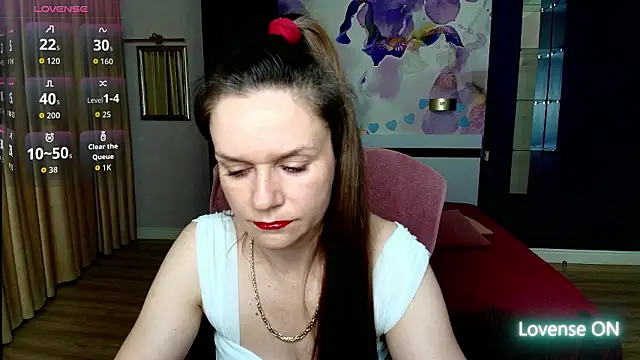 Snapshot of AriaGray chatting on February 28, 8:10 pm AriaGray online show from February 28, 8:10 pm