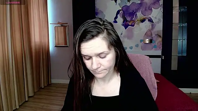 Snapshot of AriaGray chatting on March 21, 7:57 am AriaGray online show from March 21, 7:57 am