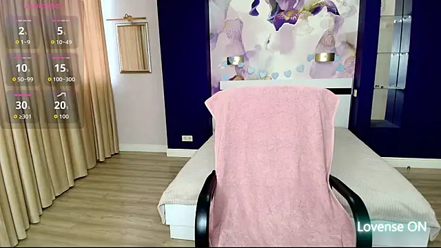 Snapshot of AriaGray chatting on April 1, 12:06 pm AriaGray online show from April 1, 12:06 pm