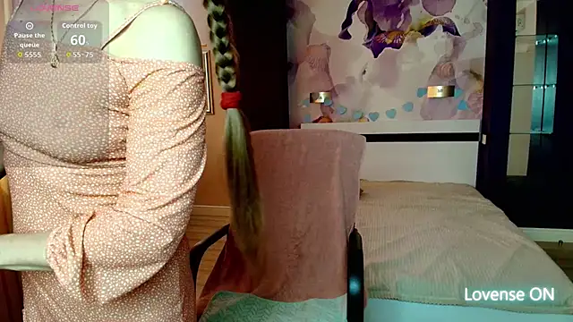 AriaGray online show from May 4, 12:12 pm