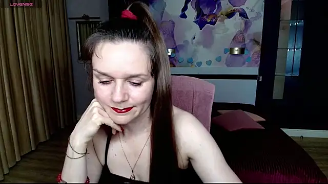 AriaGray online show from May 9, 8:14 pm