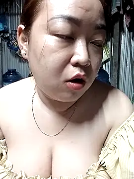 VyOanh2K online show from November 3, 3:46 pm