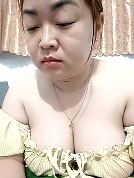 VyOanh2K online show from November 12, 3:56 pm