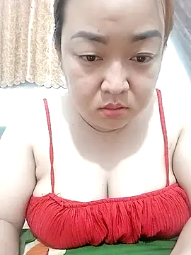 Snapshot of VyOanh2K chatting on February 21, 5:14 pm VyOanh2K online show from February 21, 5:14 pm