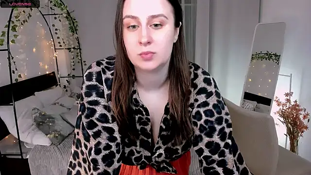 Lattea online show from May 5, 5:43 pm