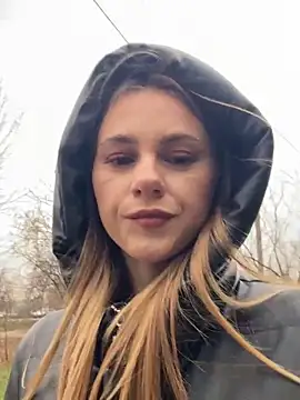 GraceTorrez online show from December 5, 11:38 am